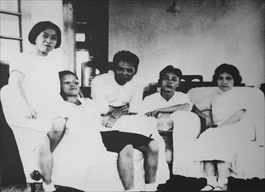 延安女性:“分配婚姻”与感情纠葛(组图) - 18