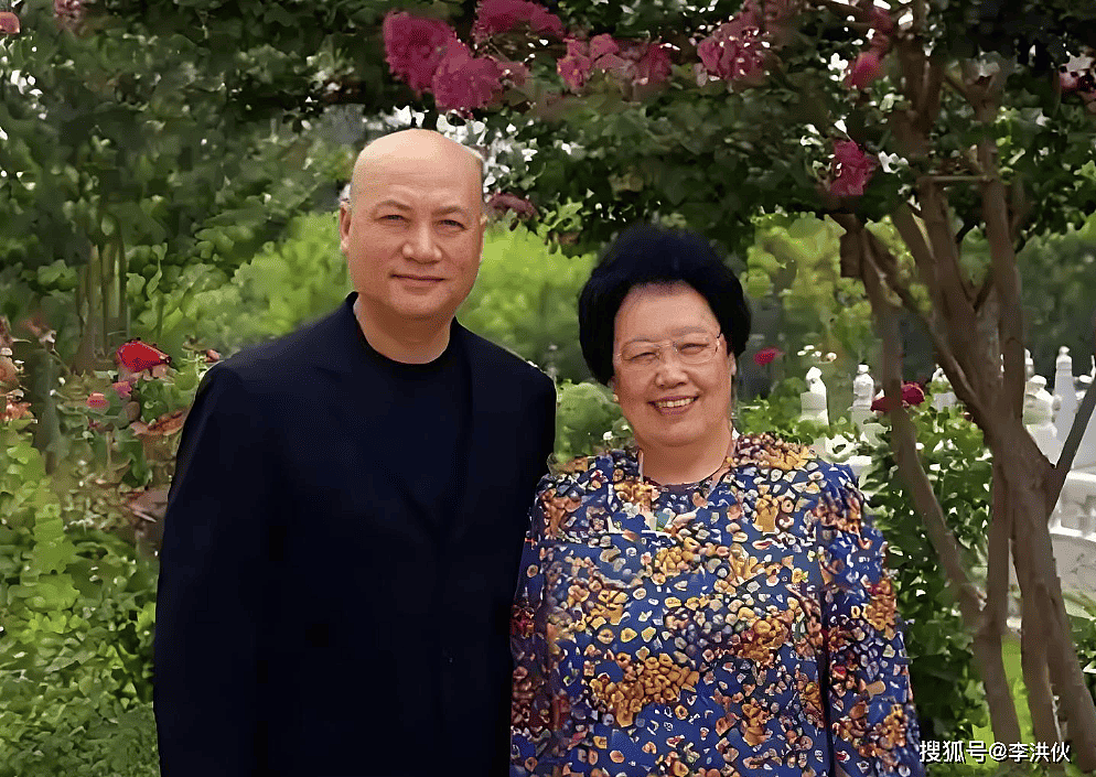娶妻娶贤不如娶富？迟重瑞近照衰老明显又发福（组图） - 4