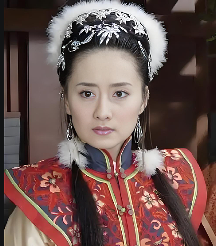 她从“最美琼女郎”到一片差评， 差的是什么（组图） - 12