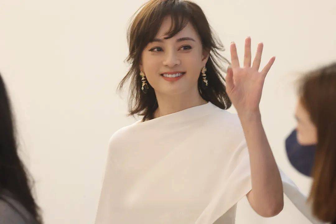 看了42岁孙俪的近照，才知道中老年女星的“尴尬”（组图） - 10