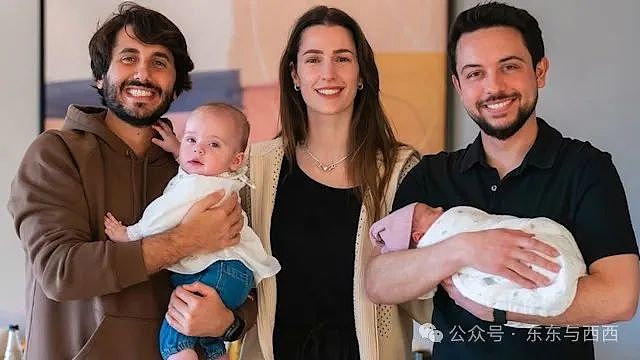 最美太子妃带8个月萌娃公务,生完光速恢复,她的联姻充满动荡和辛苦?(组图) - 37