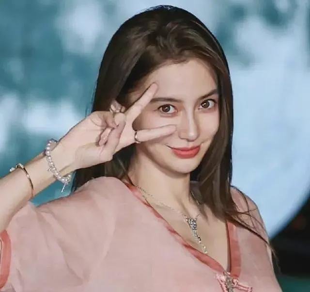 杨颖赢了！叶珂生女儿黄晓明低调未官宣，娱记与网友互动透露细节（组图） - 16