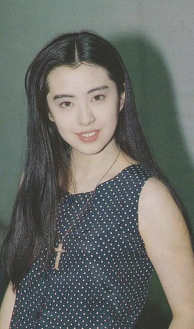 时隔多年终于回国，美人迟暮的王祖贤，让我看到人生的另一种可能（组图） - 3