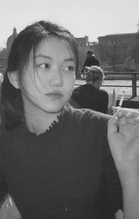 冲上热搜！谢霆锋演唱会半个娱乐圈来了，对着王菲唱定情曲，女方激动捧场（视频/组图） - 21