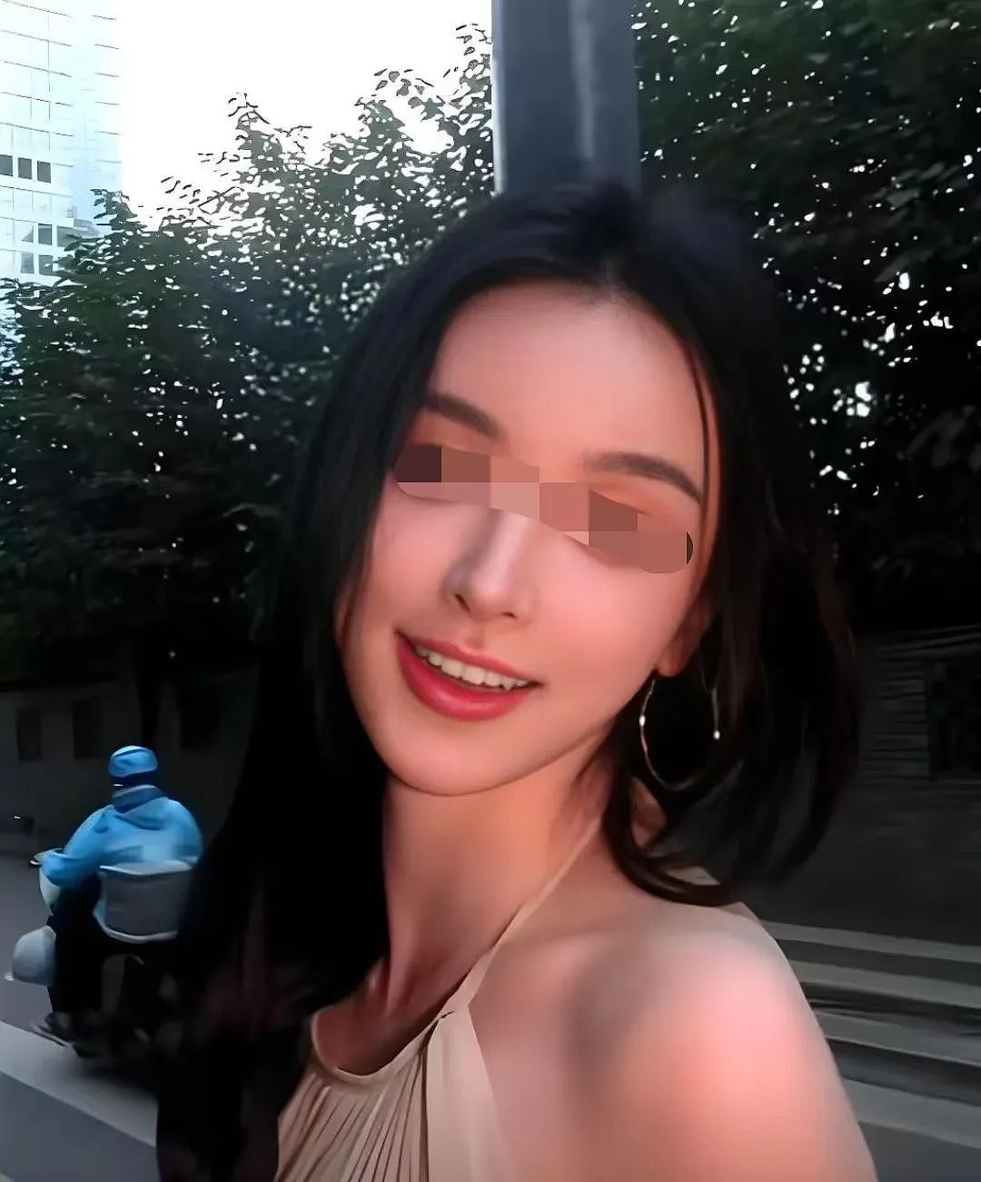 中国聋哑女生因颜值太高冲上热搜!评论区全是质疑,本人辩解后却被骂惨…(视频/组图) - 13