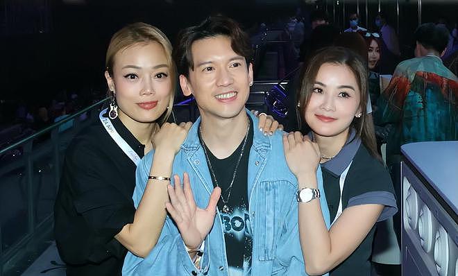 冲上热搜！谢霆锋演唱会半个娱乐圈来了，对着王菲唱定情曲，女方激动捧场（视频/组图） - 4