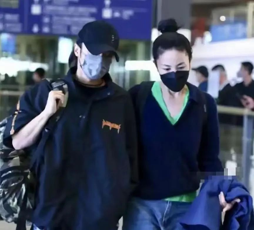 王菲去看谢霆锋演唱会，听到玉蝴蝶陶醉起舞，张柏芝乱入宣誓主权（组图） - 7