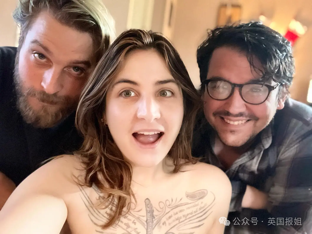 美国30岁网红“娶”5个老婆生了11娃！自曝能同时满足所有人超幸福，网友：怪忙的…（组图） - 25