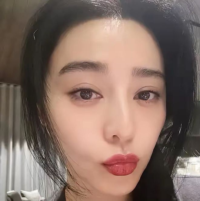 曝光！被封杀6年，范冰冰身边亲密男人身份被扒，已不离不弃20年（组图） - 3