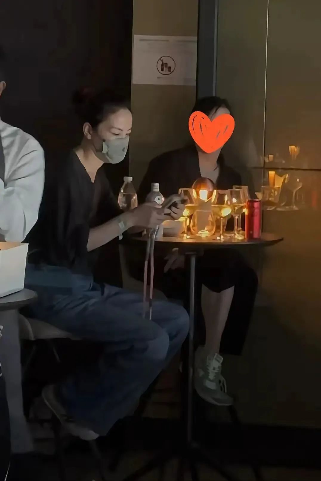 王菲去看谢霆锋演唱会，听到玉蝴蝶陶醉起舞，张柏芝乱入宣誓主权（组图） - 3