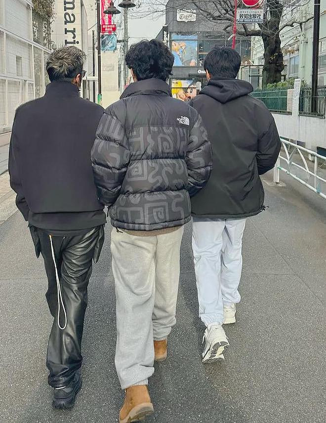 冲上热搜！谢霆锋演唱会半个娱乐圈来了，对着王菲唱定情曲，女方激动捧场（视频/组图） - 20