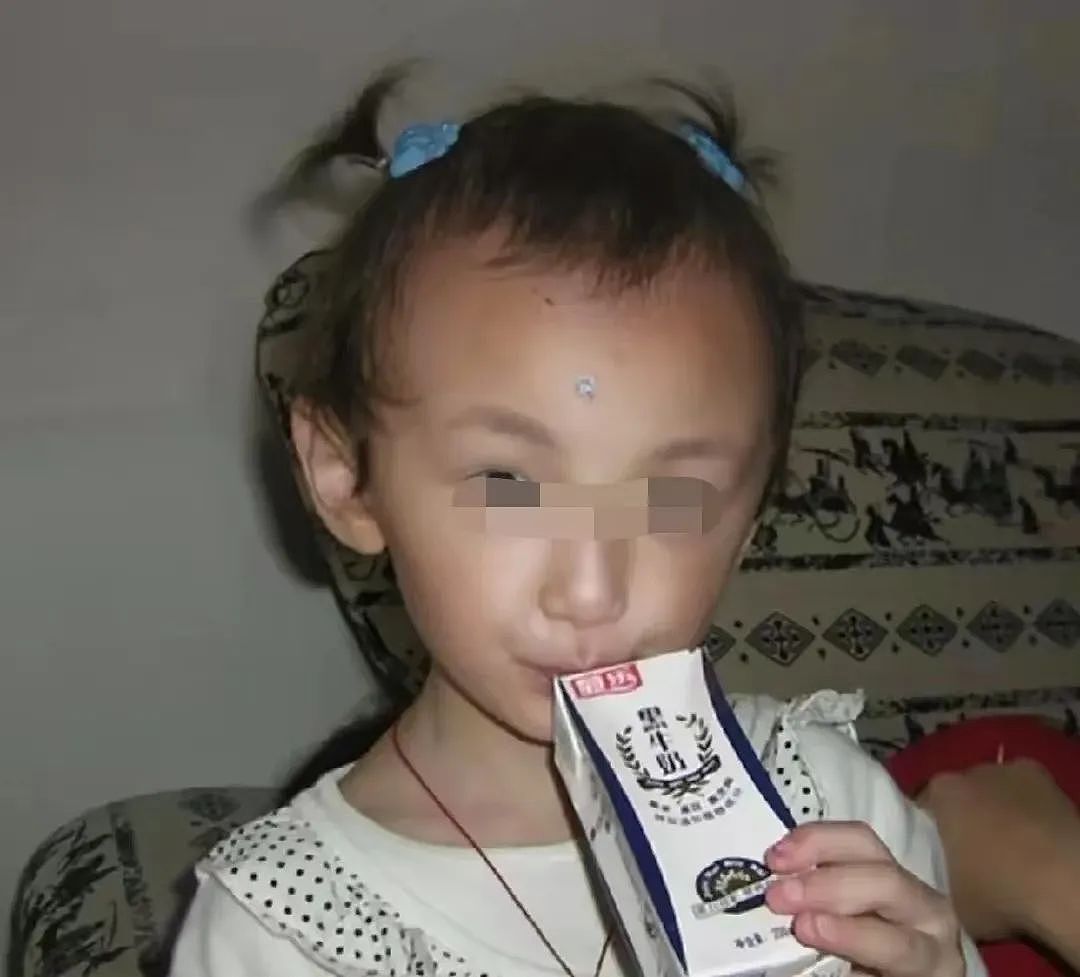 中国聋哑女生因颜值太高冲上热搜!评论区全是质疑,本人辩解后却被骂惨…(视频/组图) - 8