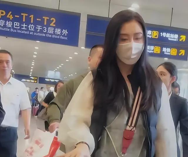 时隔多年终于回国，美人迟暮的王祖贤，让我看到人生的另一种可能（组图） - 34