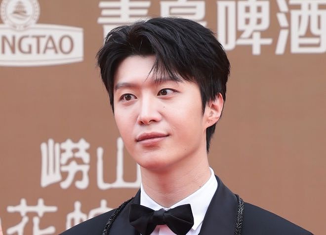 华表奖红毯生图来了！章子怡紧绷关晓彤秀长腿，大批女星面部僵硬（组图） - 19