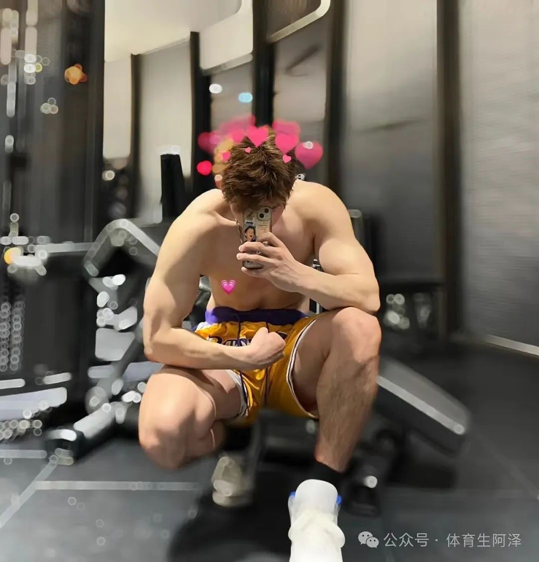 【帅哥】185游泳教练人肉打桩机，八块腹肌健壮身材持久力爆棚...（组图） - 9