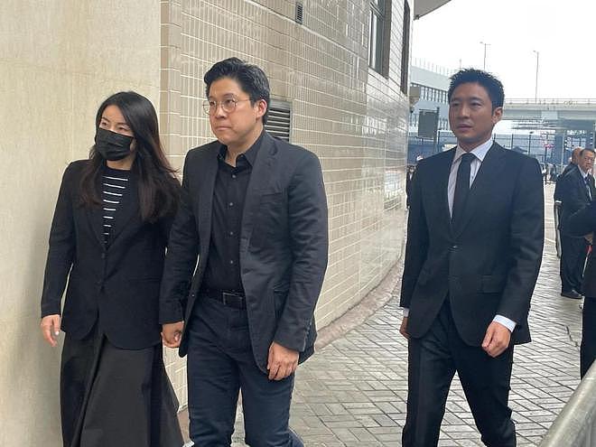 李兆基设灵:徐子淇为公公守孝,李嘉诚儿子露面,郭晶晶夫妇现身(组图) - 6