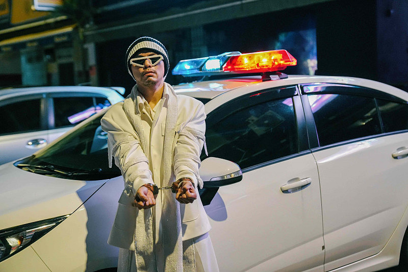 黄明志投奔中国真相曝光!崩溃痛哭扯到赵薇(视频/组图) - 2