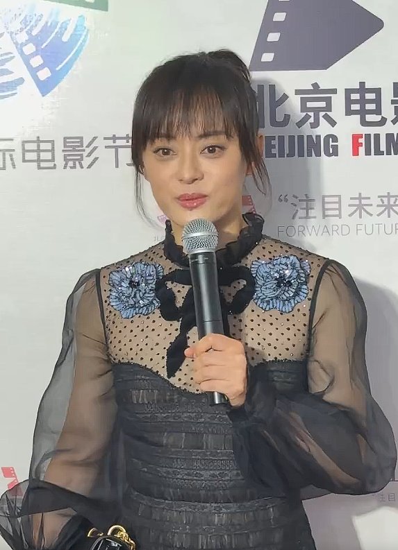 看了38岁刘亦菲的近照，我才明白“女人微胖”才是极品（组图） - 3