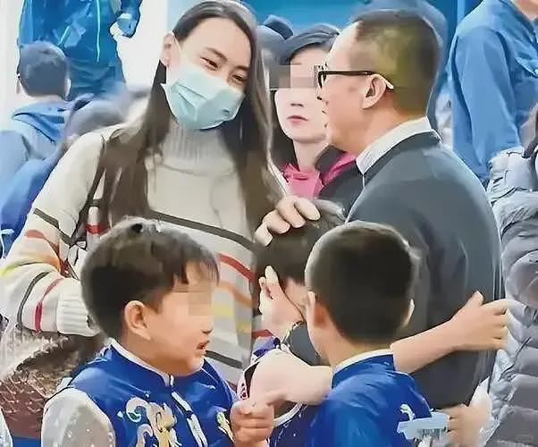 什么“豪门弃妇”，她是去父留子的人生赢家？（组图） - 10