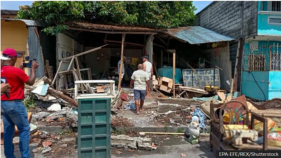 6.3级强震!房屋瞬间成废墟,居民狂奔!火山狂震66次,30万人迎战灾难(组图) - 6