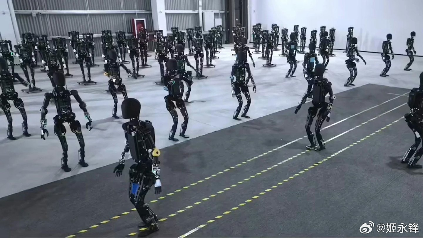 中国最大“人形机械人训练学校”揭秘,24小时狂练炒菜拖地烫衣服(组图) - 4