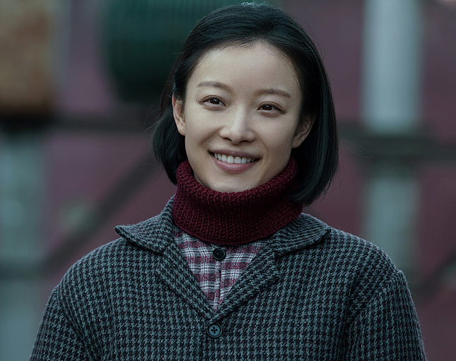 看了38岁刘亦菲的近照，我才明白“女人微胖”才是极品（组图） - 13