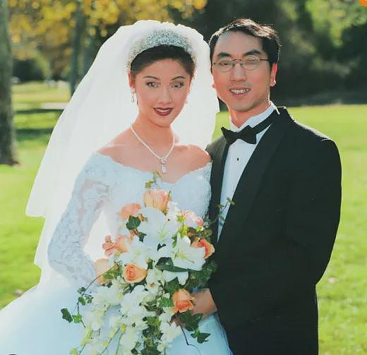 TVB港姐宣布复出！为嫁豪门互撕夺夫，母凭子贵养出冠军儿？今家道中落出来挣钱？（组图） - 18