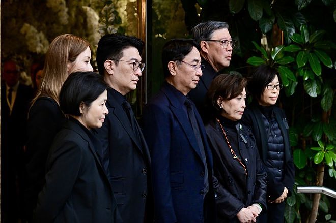 李兆基丧礼,徐子淇满脸哀伤李家诚双眼哭肿,李嘉诚长子出席(组图) - 5