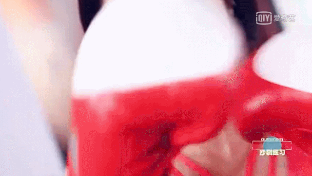 【美女】29岁闯入18禁片场,30岁凭34D性感热舞炸场!这姐姐“杀”疯了(组图) - 19