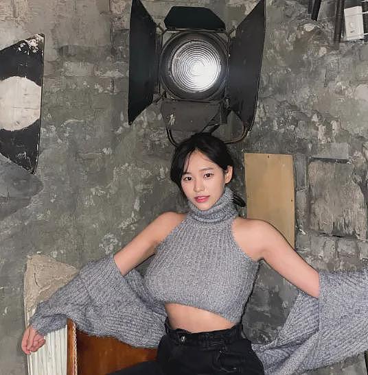 【美女】蜜桃臀+大长腿，火辣身材，就问你爱不爱（组图） - 17