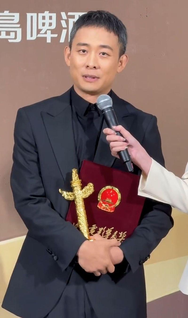 夺华表奖优秀男女演员…惠英红喊会一直演下去，张译想暂时息影（组图） - 2
