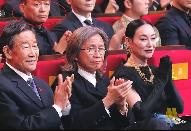 华表奖真实一幕，沈腾越过王宝强和别人打招呼，被吐槽欺负老实人（组图） - 16