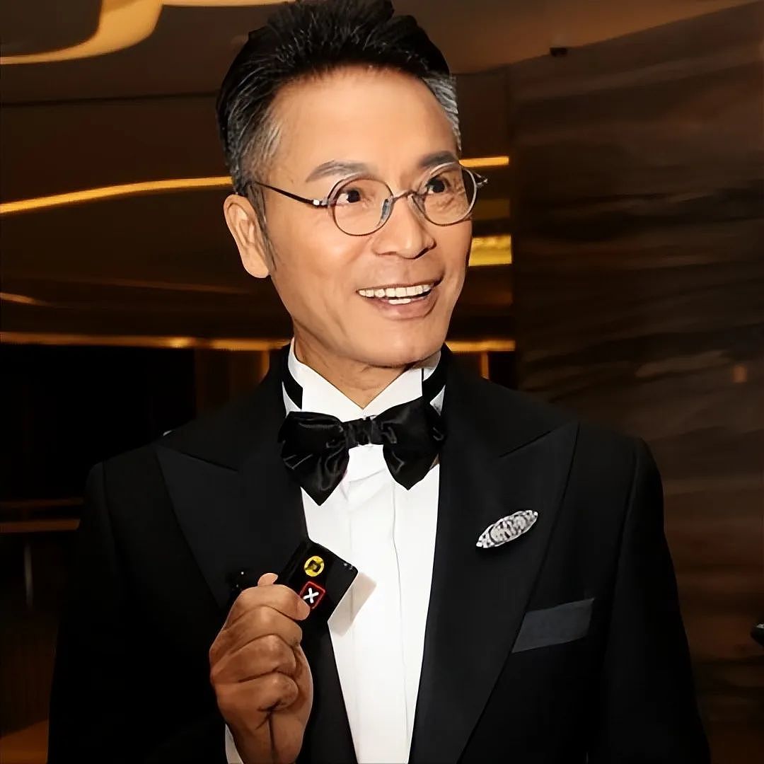 郭晋安60岁人生开挂,公司上市身家过亿,与新剧演员忘年交引热议(组图) - 5