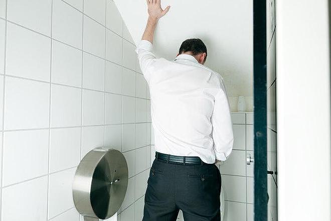【涨知识】人活多久，看小便就知道？提醒：排尿时若有4个变化，应尽早检查（组图） - 5