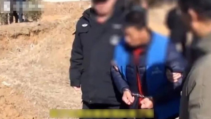 邯郸3姊妹拜山祭父，伯父埋炸药杀3侄女案今二审（组图） - 1