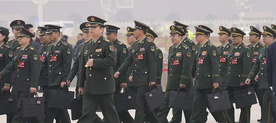 全球军费增幅创冷战后新高!中国居亚洲之首(组图) - 1