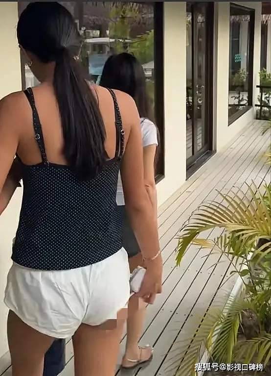 张庭母女俩去国外旅游购物,吐槽东西太贵了没买(组图) - 4