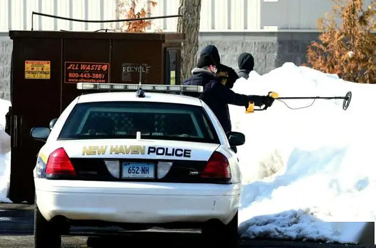 麻省理工华裔富二代当街枪杀耶鲁学霸!被捕时露出诡异微笑,动机竟然是…(组图) - 5