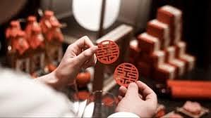 发钱奖励结婚，支持婚育就该系统性发力（图） - 1