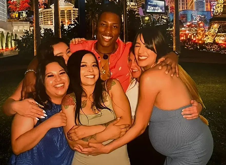 男子因经常出轨，干脆同时“娶“5名妻子，一起生育11个娃，还扬言相处和谐（组图） - 5