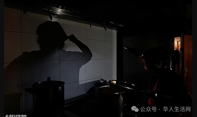 欧洲多国大停电！数千万人陷入混乱，恐慌抢购，城市瘫痪，不排除被“攻击”（组图） - 21