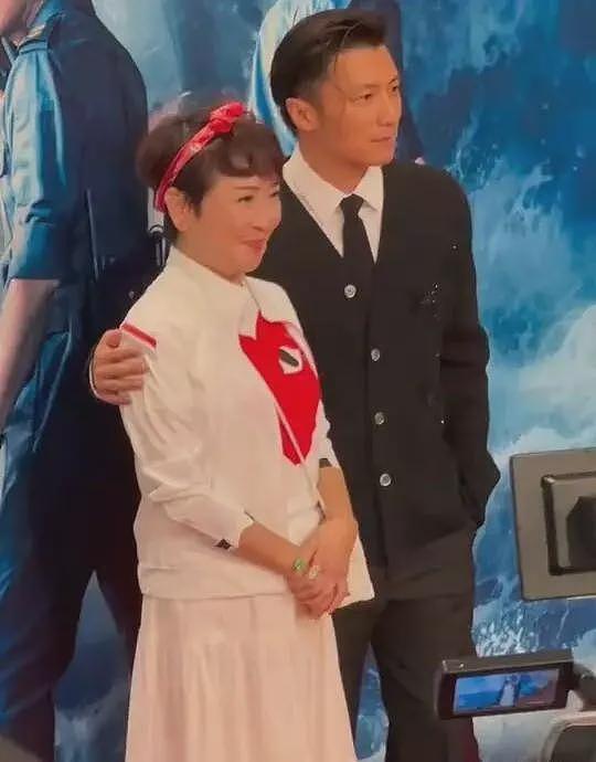 王菲入不了谢家门原因曝光，谢霆锋演唱会，狄波拉态度表明一切（组图） - 12