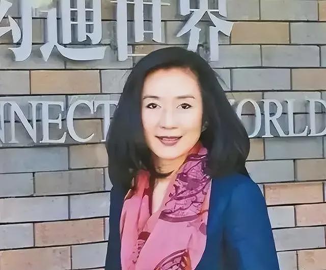 风流成性？成龙被曝与吕秀菱有私生子，房祖名真的成“弃子”？（组图） - 20