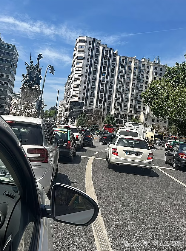欧洲多国大停电！数千万人陷入混乱，恐慌抢购，城市瘫痪，不排除被“攻击”（组图） - 25