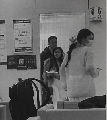 著名医院“海王”医生的出轨瓜:原配是怎么被逼成狠角色的(组图) - 8