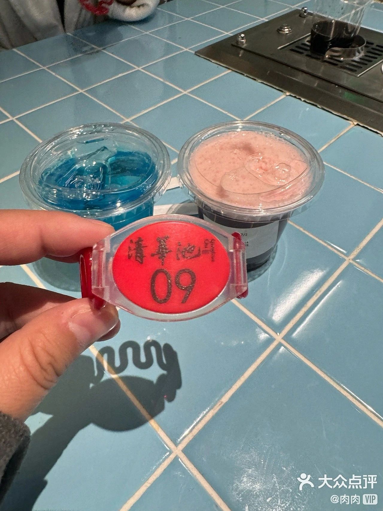 太颠了！澡堂里开咖啡店？香皂蛋糕、死皮咖啡、沐浴露饮料…网友：喝完这杯得叫个搓澡师傅（组图） - 25
