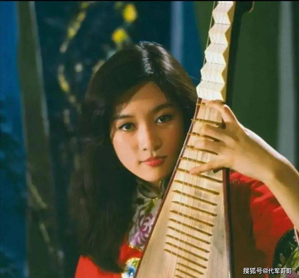 吕秀菱：曾红过林青霞倒追成龙，如今63岁成冻龄（组图） - 1