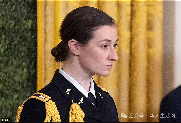 真相公布！黑鹰女飞行员生死关头拒改航，67人惨死空难原可避免（组图） - 1