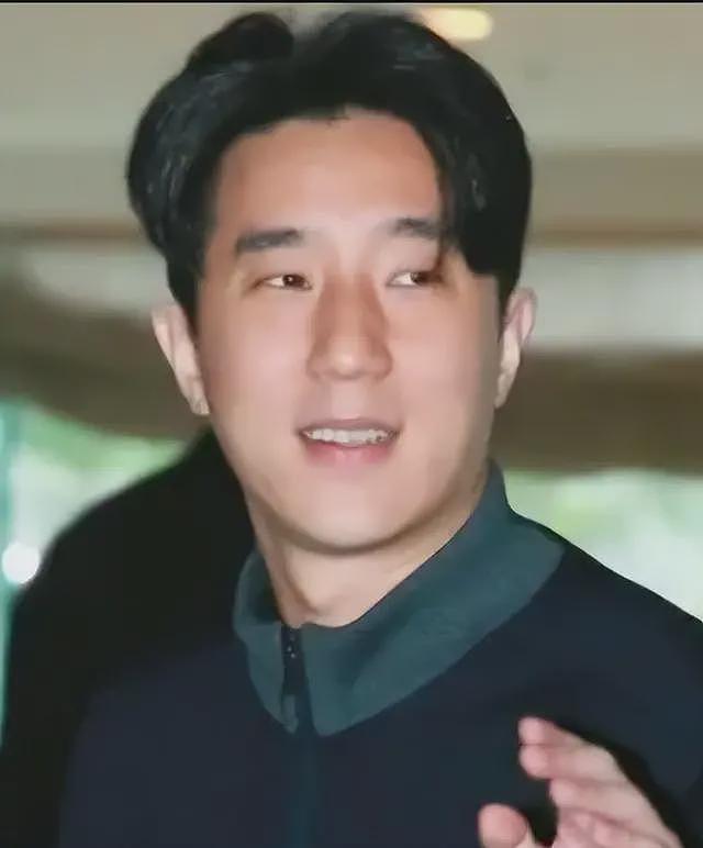 风流成性？成龙被曝与吕秀菱有私生子，房祖名真的成“弃子”？（组图） - 30