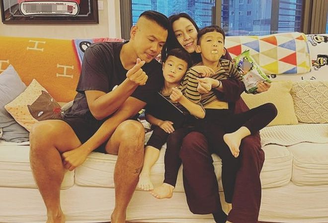 嗑药离婚、中年骤亡，以大小S为首的华冈七仙女，都没把日子过好（组图） - 16